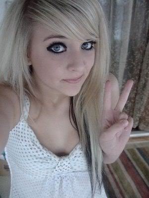 [blonde-1[3].jpg]