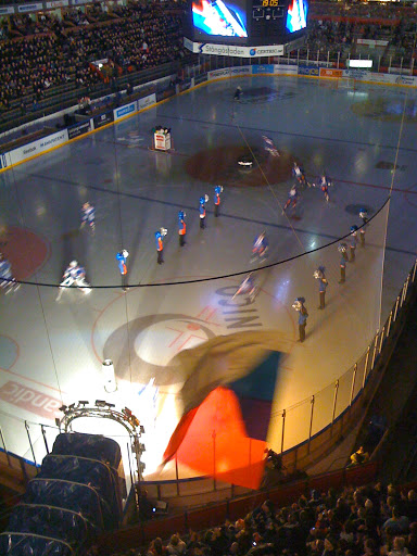 Eishockey 1 Eishockey - Show zum Einlauf vom Linköping HC
