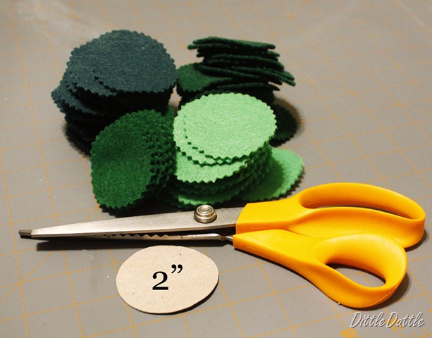 [Christmas-Pillow-Supplies3.jpg]