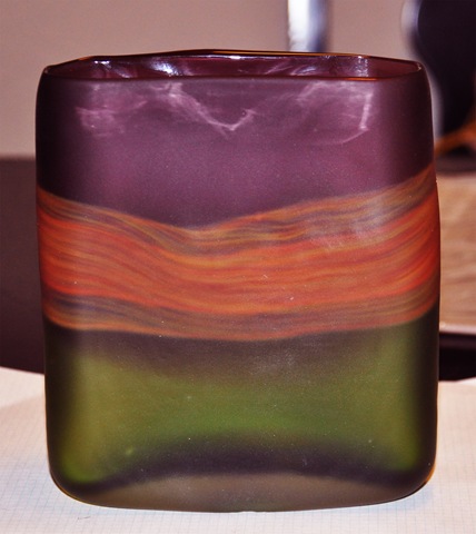 [Vase_O'Keeffe_nikon[4].jpg]