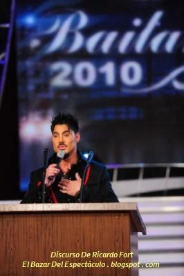 Discurso De Ricardo Fort.jpg