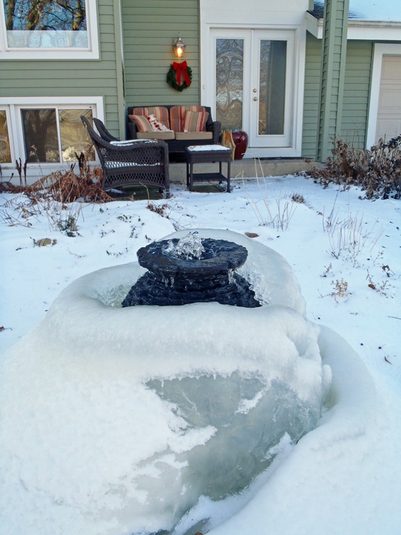 [Winter Fountain[8].jpg]