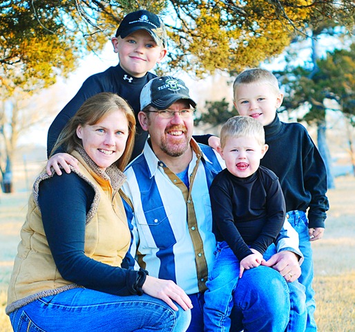 [Family 1-1[5].jpg]