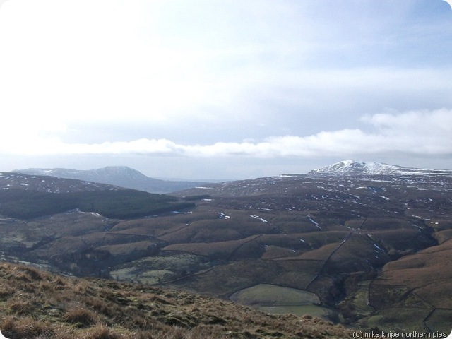 whernside and ingleborough from the bridleway
