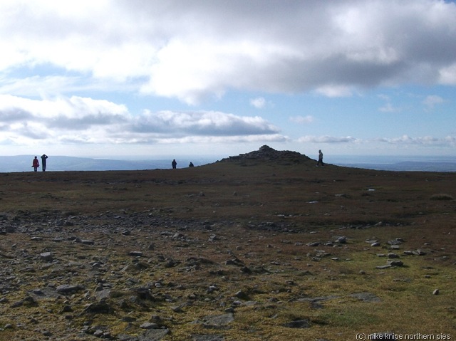 [ingleborough 014[6].jpg]