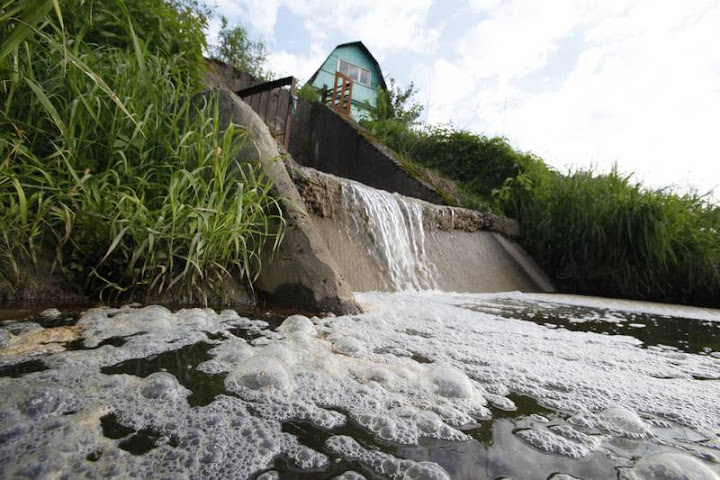 Загрязнение Славянки продолжается