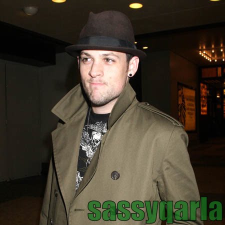 joel madden nicole richie beard twitter