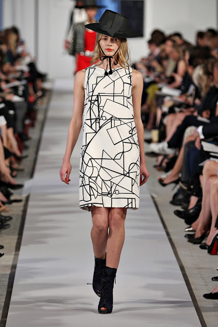 Oscar De LA Renta Resort Collection 2011