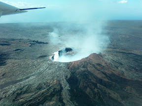 kiluea volcano puu oo vent hawaii aircraft rental kona airport