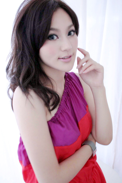 美眉日报 5f576b0at6f432902b887 王子子 爱上我的大头 我也爱上你