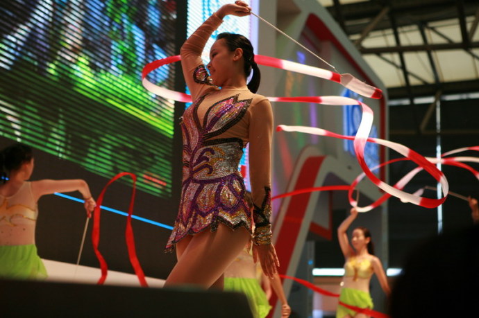 美眉日报 58c379f7t718907010a0f ChinaJoy 2009 盛大展台ShowGirl实拍