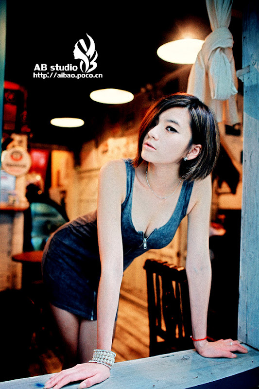 美眉日报 259346020090807155947045 Sixty 寂寞侵袭