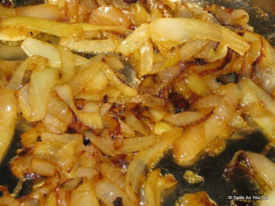 How To Caramelize Onions - Photo by Taste As You Go