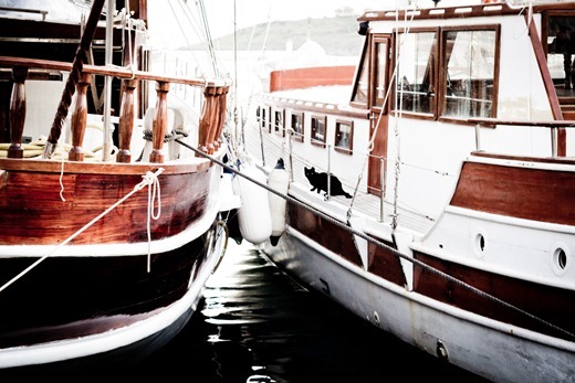 yacht