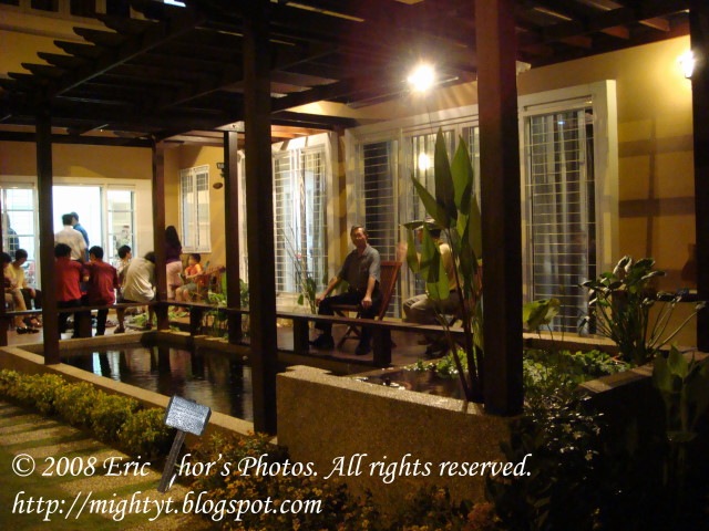[DSC01770 640 x 640[3].jpg]