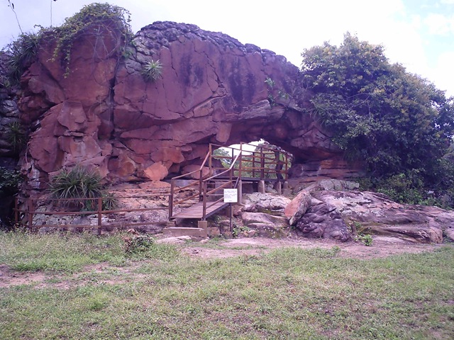 [Passarela no sítio arqueológico Pedra Furada - Picos dos André - II[3].jpg]