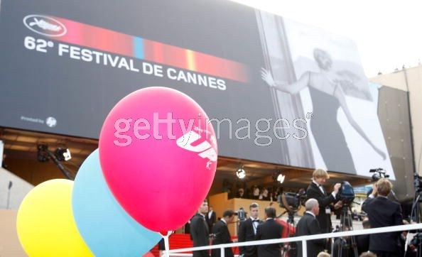 [Up Red Carpet Cannes 3[6].png]