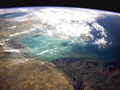 [Earth From Space 7[2].jpg]