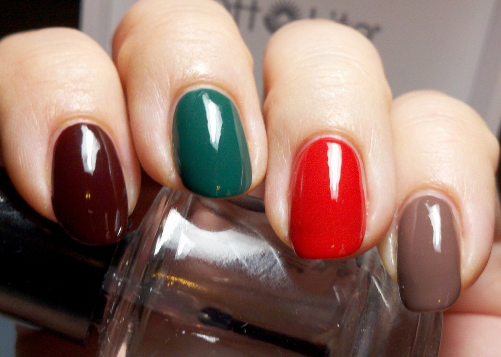 [Essie Winter 2010 Skittles 2[3].jpg]