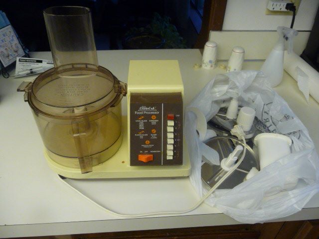 Sears brand, comes with lots of attachments, and manual.		