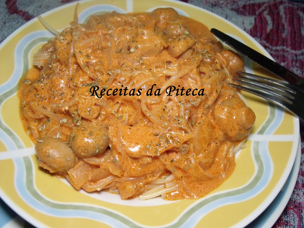 [Esparguete com molho de cogumelos e rebentos de soja[3].jpg]