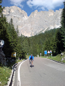 Descenso del Passo Sella.