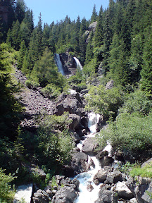 Cascada subiendo el Passo Monte Croce di Comelico.
