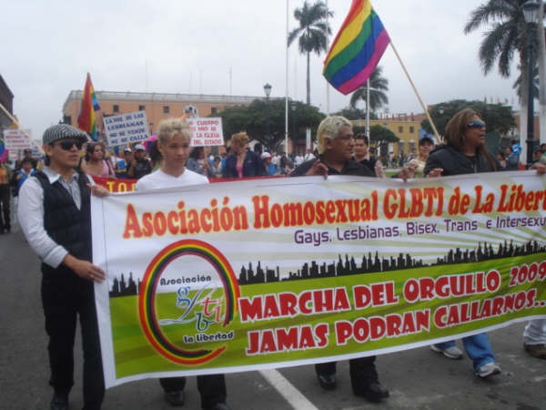 [DIA DEL ORGULLO 2009 070[3].jpg]