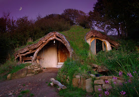 150 Strange Buildings of the World Seen On coolpicturesgallery.blogspot.com Or www.CoolPictureGallery.com 