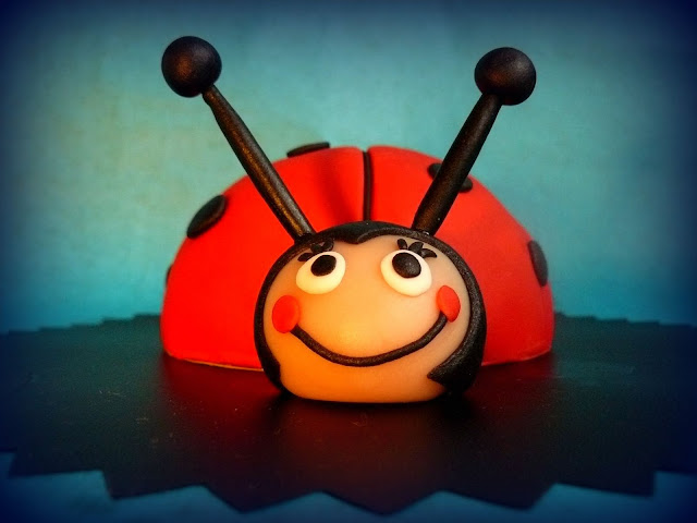 http://lh5.ggpht.com/_dotvcgJYPPg/S5qdG5nzuaI/AAAAAAAAG7I/I6BkcVrOPsU/s640/fototaart%20061.jpg