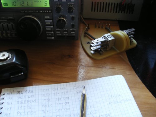 Working position with Icom ic-735