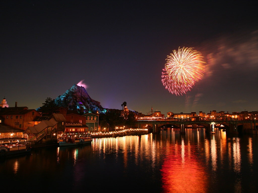 [Christmas at Disney_Firework in Disney Christmas 1024x768  desktop widescreen wallpaper[8].jpg]