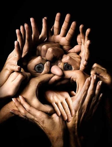 [hand-face[11].jpg]
