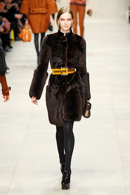 [L_BurberryProrsum_F2011_83.jpg]