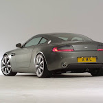 Aston Martin V8 Vantage 01.jpg