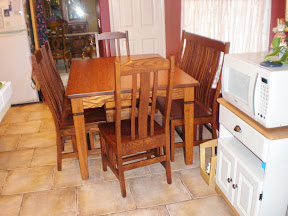 60 x 42 Harvest Dining Table, Plains Mission Chairs and Bench in Autumn Oak
