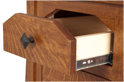 Edmonton Nightstand, Autumn Quarter Sawn Oak