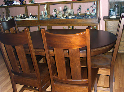 42 Inch Diameter Round Montrose Dining Table, Bench and Dining Chairs in Ruby Walnut