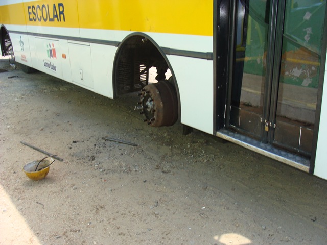 [Onibus (1)[2].jpg]