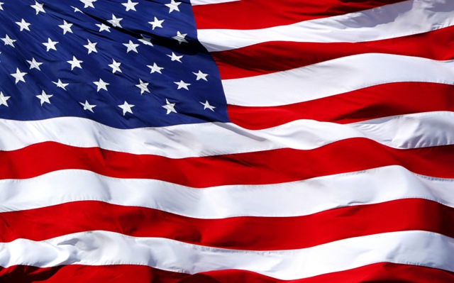 [Waving_American_Flag[3].jpg]