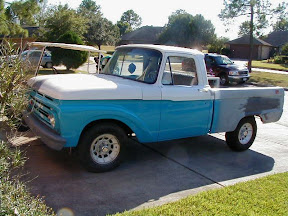 Skip Porterfield's 1966 F-100 
I have lots of parts from Carolina Classics.  After lots of help from Rick, here is the results.  Side view of Nadine