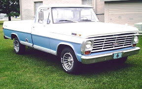 Everett L. Shreve Jr. of Glencoe, AL sends us this 1969 2wd F-100. A nice example with the older style aftermarket wheels.