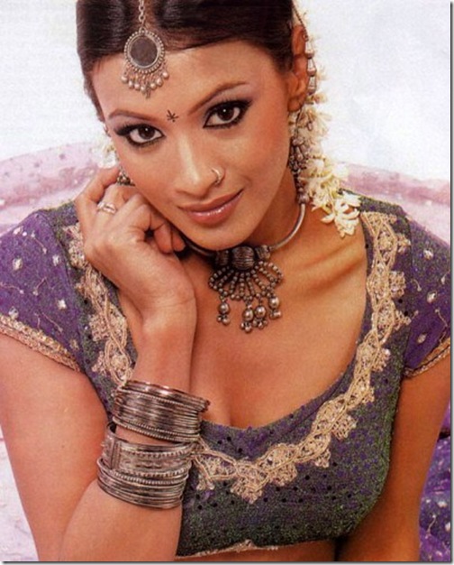 indian-tv-actress-Barkha-Bisht (1)