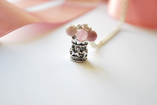 [27974_121241434579158_114640645239237_104875_8312055_n[2].jpg]