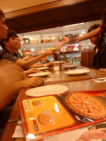[KC tak sabar to c the menu[2].jpg]