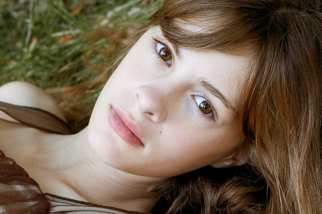 [emma tree 3 crop 2[2].jpg]