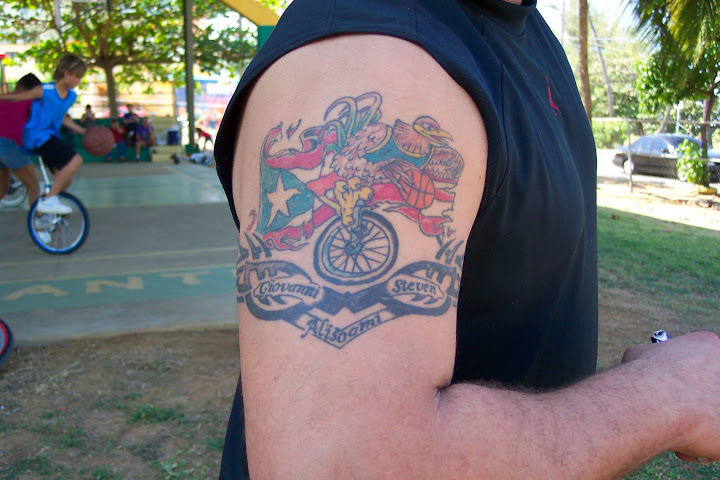 Mi TATToo MoNoCICLo! Uniball%202007%20016