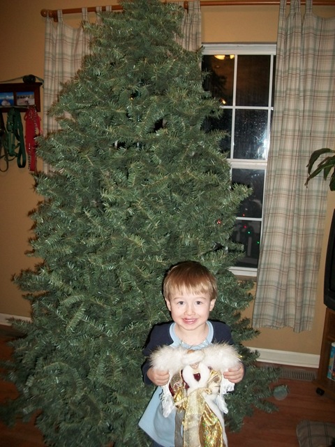 [lunch w santa and decorate tree 032[3].jpg]