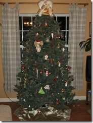 lunch w santa and decorate tree 043