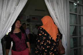 Meninjau ke setiap ruang